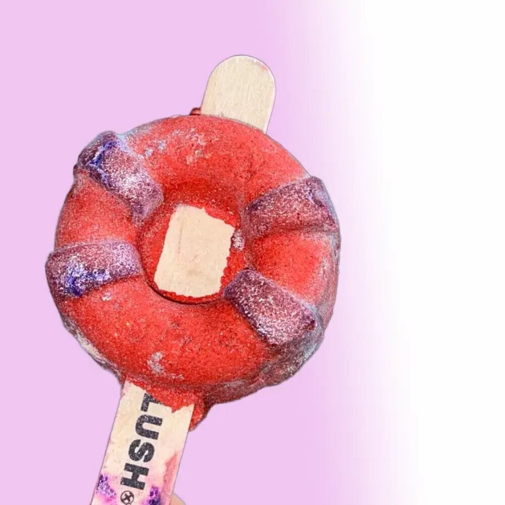 Lush Kitchen Exclusive Spongebob Bikini Bottom Bubble Bar